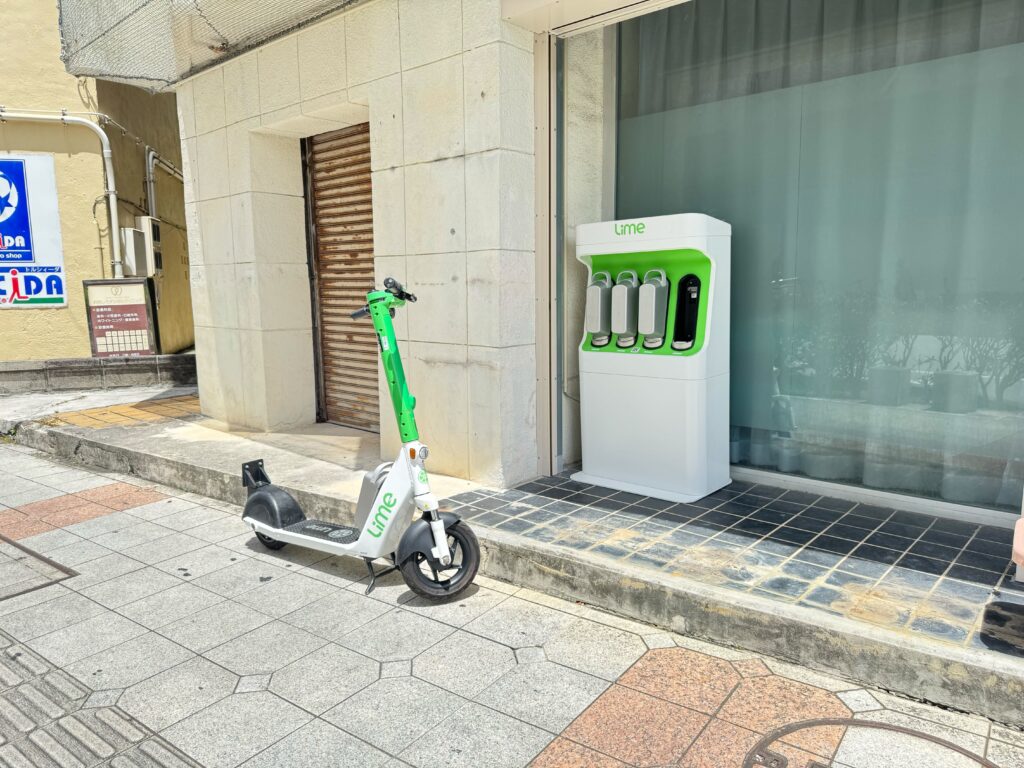 Lime「バッテリースワップステーション」が那覇に初登場。交換で30分無料、パレットくもじと糸嶺会館に設置 5 sub8