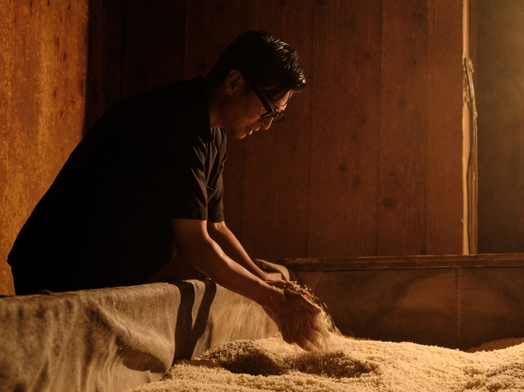 池原酒造×NOT A HOTELのオリジナル泡盛が誕生。石垣島で“唯一無二”を仕込む体験へ 4 sub3 12
