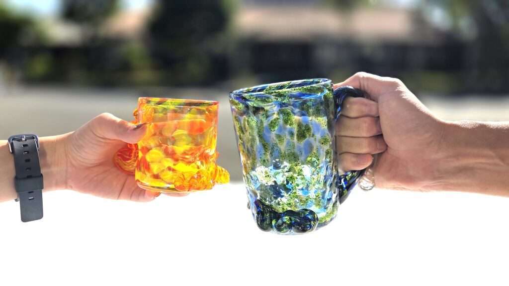 森のガラス館の琉球ガラス「恐竜くん」誕生 名護で出会う親子の新しい旅土産 1 main 23