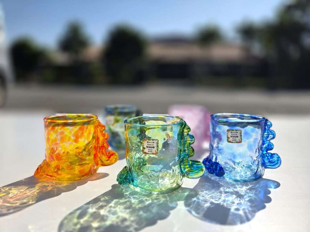 森のガラス館の琉球ガラス「恐竜くん」誕生 名護で出会う親子の新しい旅土産 3 sub3 19