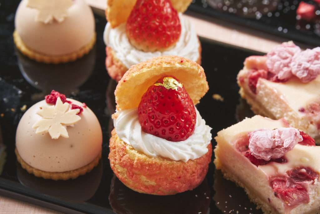 ヒルトン沖縄北谷リゾートで桜といちごのアフタヌーンティー開催 4 sub3 55