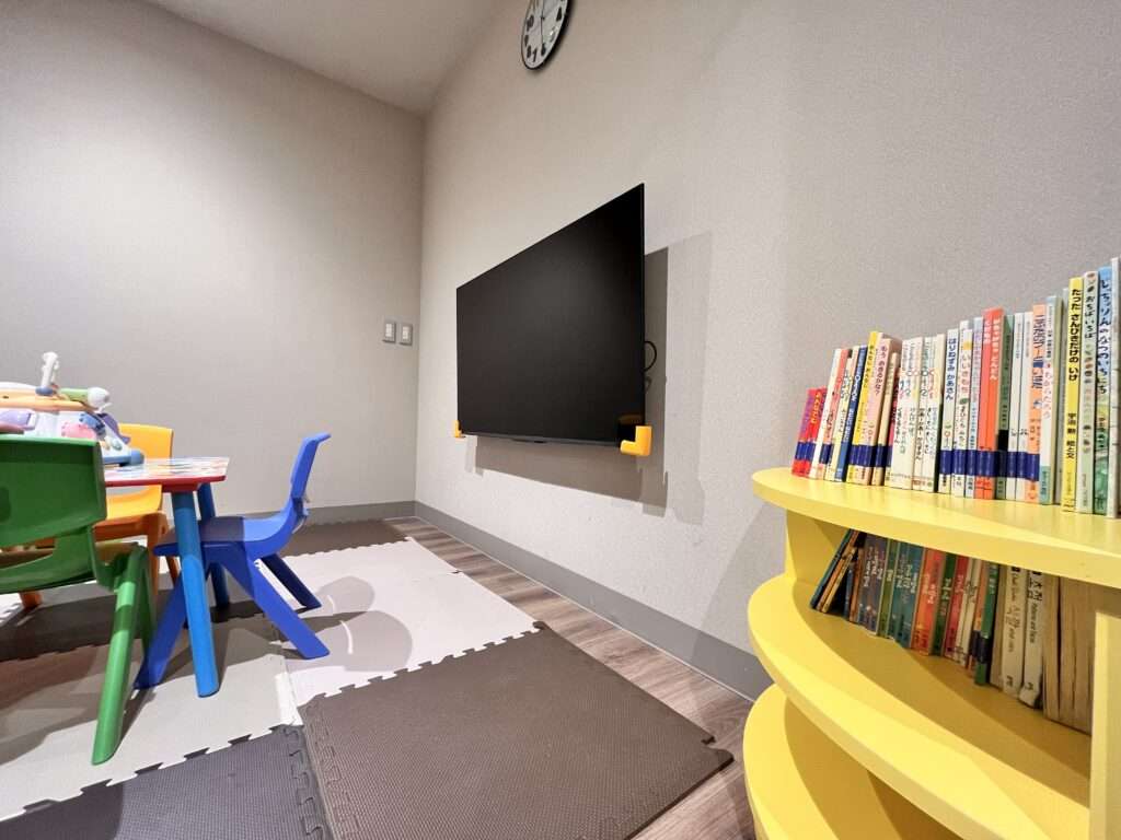 ノボテル沖縄那覇「つながる文庫」開始 本で広がる旅の記憶 4 sub2 23