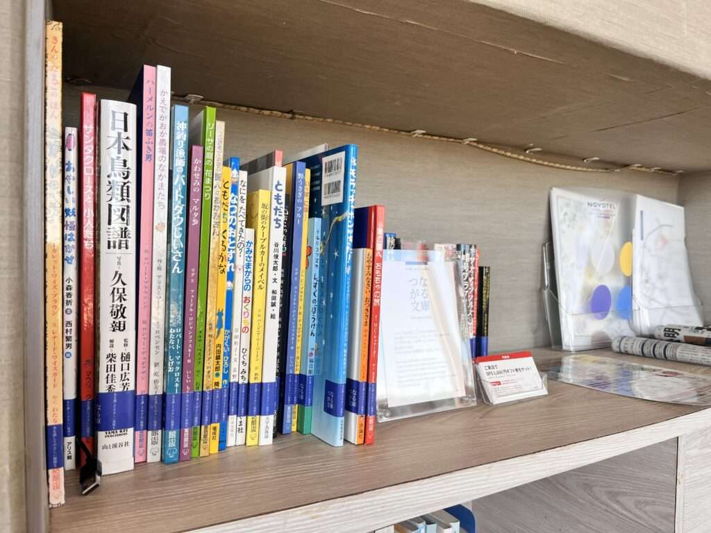 ノボテル沖縄那覇「つながる文庫」開始 本で広がる旅の記憶 3 sub3 18