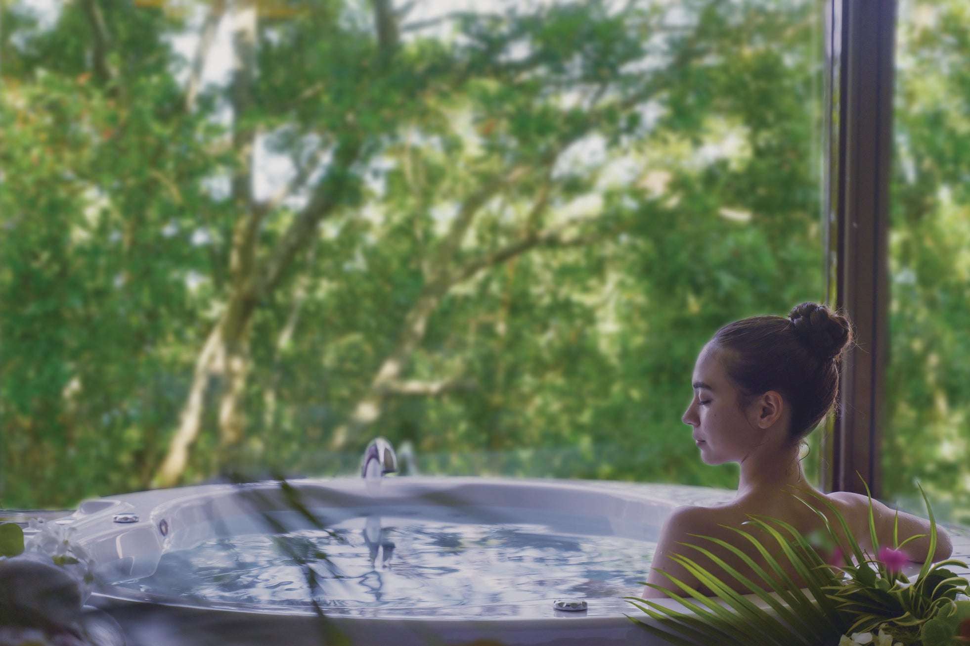 =森に抱かれるスパトリートメントの様子