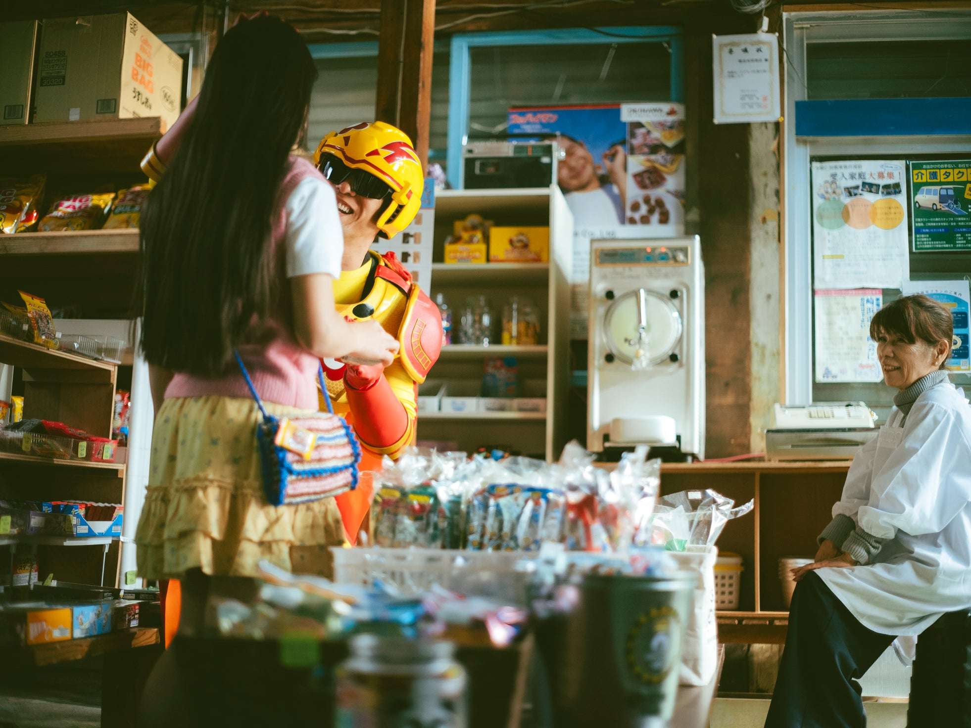 本部採石場にて撮影された迫力あるアクションシーン