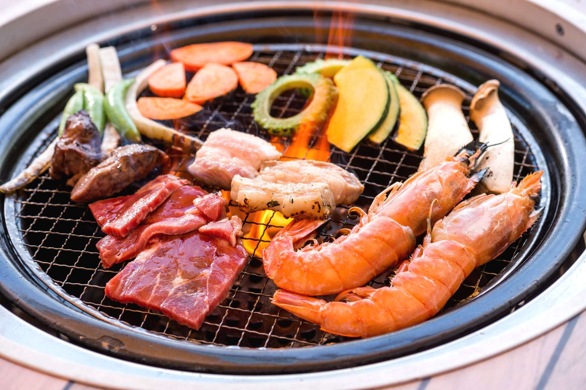 サザンビーチホテル&リゾート沖縄に「虹のウォータースライダー」登場 4 青い海を望むことができるサザンビーチホテル&リゾート沖縄の外観