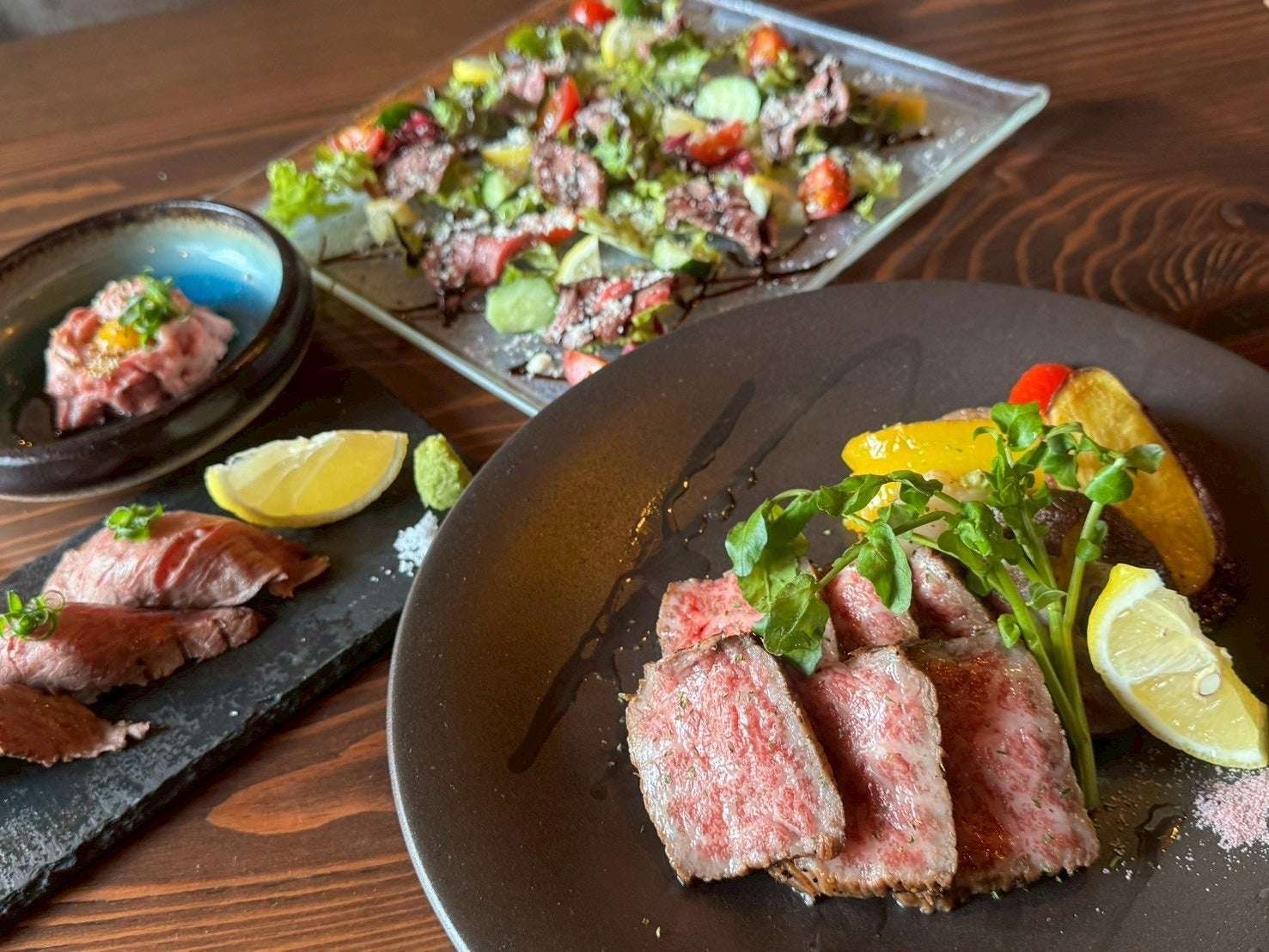 炙った石垣牛と酢飯の相性を追求した「石垣牛の握り寿司」