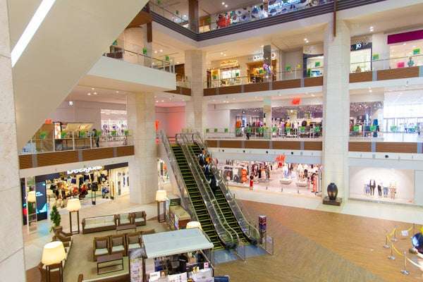 無償提供されるディスペンサーと衛生的な個包装ナプキン